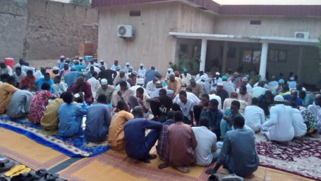 Ressortissants-du-Chari-Baguirmi-en-iftar.jpeg
