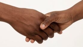 Faut-il vraiment attendre le début d’année pour se demander pardon ?