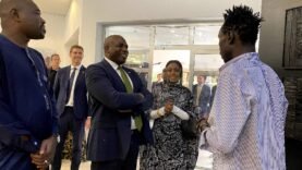 Visite du chef de la diplomatie britannique au Tchad : Un soutien fort à la région