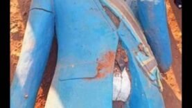 Un monument du Président Félix Tshisekedi démoli par la population à Kabeya Kamwanga