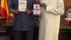 Dr Korom Acyl Dagache honoré par le ministre de la Culture