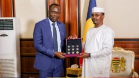 Le Président Mahamat Déby Itno reçoit le Gouverneur de la BEAC pour la présentation des nouvelles pièces de monnaie