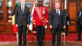 le président de la République reçoit les lettres de créance de 5 nouveaux ambassadeurs