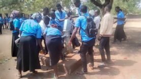 le DG du ministère de l&rsquo;Action sociale offre des forages aux établissements scolaires de Bébédjia