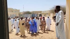 le gouverneur du Kanem visite des écoles et l&rsquo;Institut National Supérieur de Pétrole de Mao