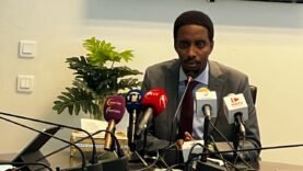 وزير الاتصال الجديد يلتقي بمنظمات الإعلام التشادية لبحث الصعوبات والحلول