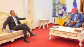 Rencontre décisive : Le Président Touadera reçoit l&rsquo;Ambassadeur de l&rsquo;Union Européenne – Ce qui impacte l&rsquo;avenir de la République Centrafricaine !