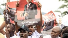 Gabon : Présidentielle 2025 – Clotaire Brice électrise la toile avec sa danse à la Michael Jackson ! Découvrez les détails qui font le buzz aujourd&rsquo;hui !