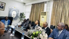 Rencontre décisive : Les hommes d&rsquo;affaires turcs et le ministre du Commerce échangent sur des opportunités stratégiques
