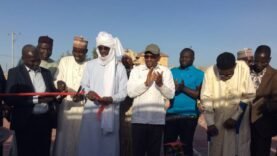 Le COST s&rsquo;associe au Gouvernement pour l&rsquo;inauguration d&rsquo;un terrain omnisports à Abéna : Découvrez les enjeux et bénéfices pour la jeunesse locale !