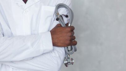 MEDECIN_COVID_CORONAVIRUS.jpg