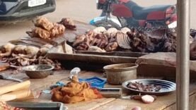 À N’Djamena, la viande grillée au prix record : Découvrez les tendances du marché aujourd’hui !