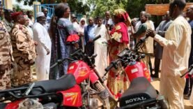 Révolutionner l&rsquo;Éducation Non Formelle au Moyen-Chari : Comment des Motos Changent la Donne pour l&rsquo;Avenir des Enfants
