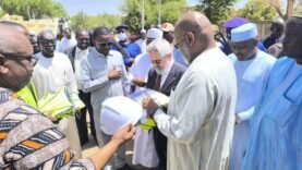 Bien sûr ! Voici un exemple : Niger : Début de la Grande Campagne de Reboisement à Niamey : Les Essentiels à Connaître Maintenant