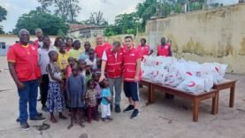 Cameroun : Aide Humanitaire pour la Tabaski – Le Croissant-Rouge Turc et la Croix-Rouge Camerounaise Unissent leurs Forces pour Soulager les Démunis !