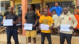 Escroquerie à Yaoundé : Quatre personnes arrêtées pour fausse déclaration de vol de sexe – Les détails à ne pas manquer !