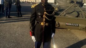 Le Lieutenant Tchadien Neato Mbaibarem Basile Salué par la Gendarmerie Nationale Française : Découvrez les Secrets Inattendus de cette Cérémonie!
