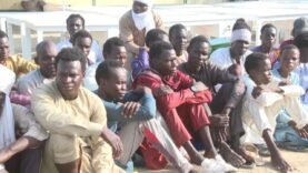 Révélations chocs : 200 membres de Boko Haram se rendent à la Force Multinationale Mixte à Bol – Découvrez les vérités cachées derrière cet événement surprenant !