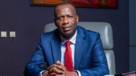 BEAC : Le Gouverneur Yvon Sana Bangui Dévoile l&rsquo;Inattendu – Découvrez ce Secret Crucial qui Changera Tout!