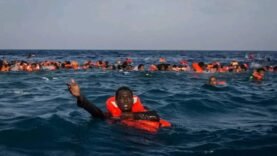 Catastrophe en Méditerranée : 20 morts et 20 disparus près de Lampedusa – Découvrez le secret choquant derrière ce drame!