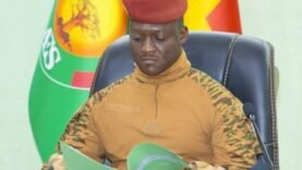 Burkina Faso : Enseignants communautaires intégrés à la fonction publique – Découvrez les vérités cachées qui bouleversent tout !