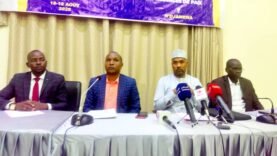 Découvrez comment des journalistes et leaders communautaires transforment leur communication avec la non-violence : Les secrets révélés ici !