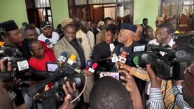 Le débat sur l&rsquo;inéligibilité de Paul Biya : Découvrez la vérité cachée derrière la requête d&rsquo;Akere Muna !