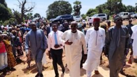 Le ministre de l&rsquo;Aménagement rend hommage au premier Président du Tchad à Bessada, un acte symbolique pour l&rsquo;unité nationale.