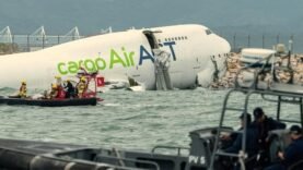 Un Boeing 747 cargo d&rsquo;Emirates sort de piste, plusieurs victimes à déplorer