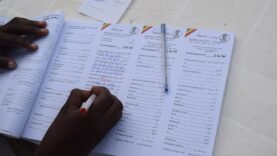 À N&rsquo;Djamena, des conflits familiaux entraînent des falsifications d&rsquo;actes de naissance, risquant l&rsquo;identité des enfants.