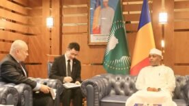 Le ministre d’État discute de partenariats stratégiques avec l’ambassadeur chinois