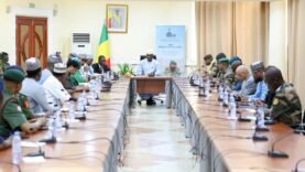 Rencontre stratégique entre le ministre nigérian de la Défense et le Premier ministre Maïga pour renforcer la sécurité régionale