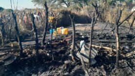 tragédie à koukou-anganara : deux enfants perdent la vie dans un incendie ravageur