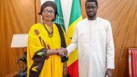 Dialogue stratégique : le Président reçoit la Ministre malienne des Transports et l’ASECNA pour renforcer la coopération aérienne.