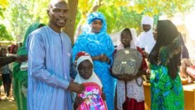 Des kits scolaires pour bâtir l&rsquo;avenir des enfants vulnérables à N&rsquo;Djamena