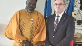 Ricardo Labe récompensé par l’Ambassade de France pour deux décennies de service à l&rsquo;IFT, un modèle d&rsquo;engagement au cœur de l&rsquo;innovation.