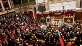 L&rsquo;Assemblée nationale tourne la page du devoir conjugal, une avancée historique pour les droits des femmes.