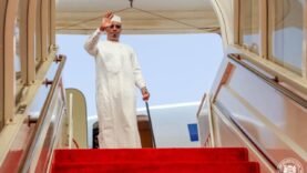 « Le président du Tchad renforce les liens avec la France : enjeux de sécurité et de coopération »