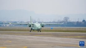 Le Rainbow YH-1000S : une innovation chinoise qui révolutionne la logistique hybride