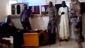 Les forces de l&rsquo;ordre bloquent la présentation publique du GCAP : tensions et interrogations