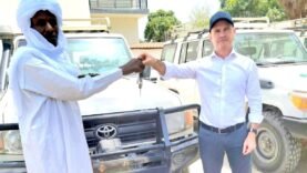 la GIZ Tchad renforce la commune avec deux nouveaux véhicules pour améliorer les services aux citoyens