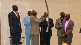 Célébration des 50 ans de ministère pastoral d&rsquo;Abel Ndjérareou : un héritage qui inspire les générations futures.