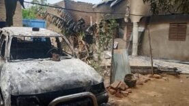 Tension à Bongor : un assassinat déclenche des violences, sept maisons brûlées