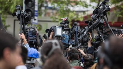 journalistes-presse-ok.jpg