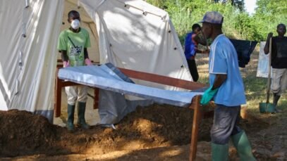 afp__20160817__f28ee__v1__midres__cafricahealthcholera.jpg