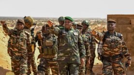 Hommage à Niamey pour les héros de la garde présidentielle