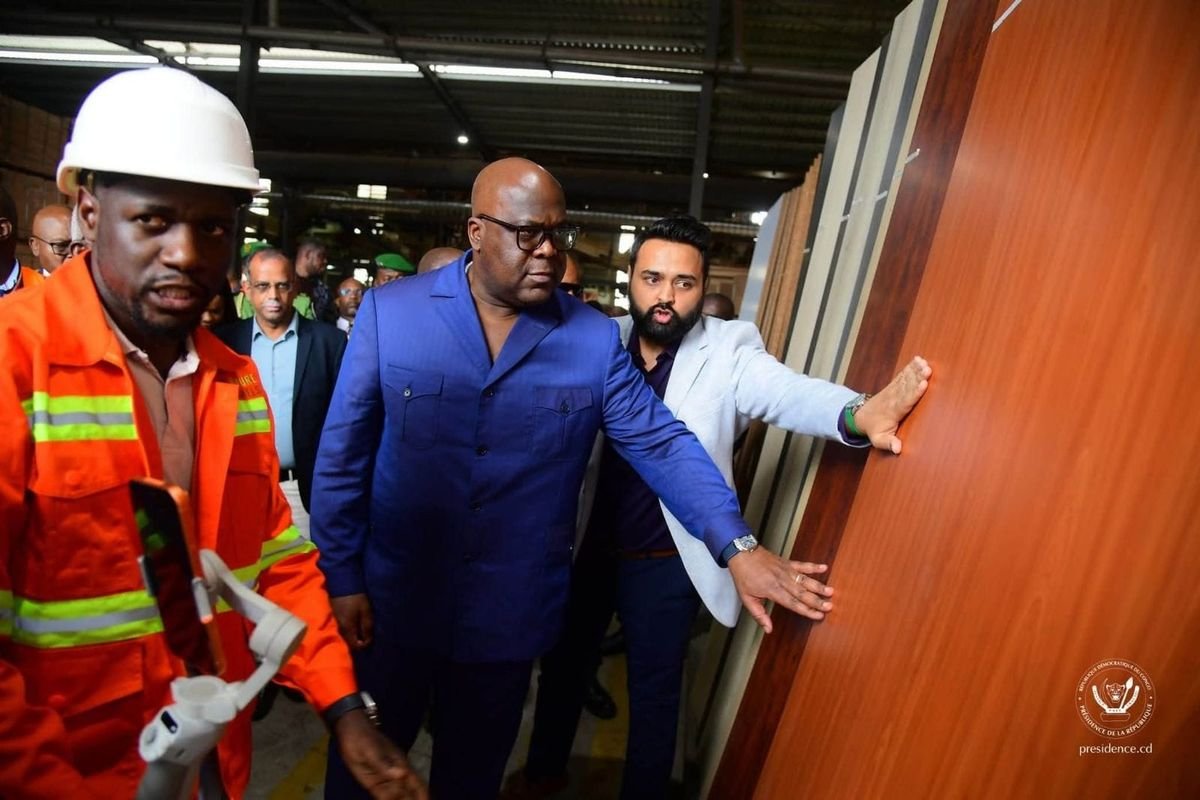 Félix-Antoine Tshisekedi visite la zone industrielle de Nkok