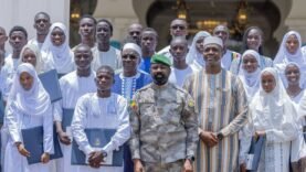 Mali : Le Président récompense les lauréats du bac 2025 et 2026