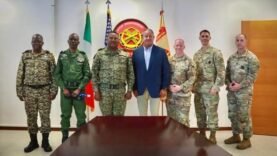 Visite de travail à Vicenza du chef d&rsquo;État-Major des FACA