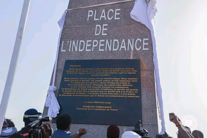 Place-de-l-Ind-pendance.jpg